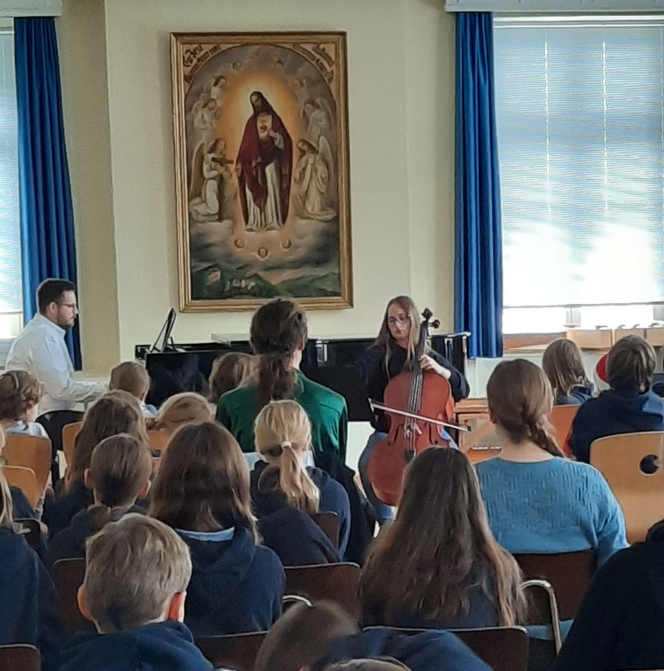 Das Podium zu Gast im Herz-Jesu-Saal